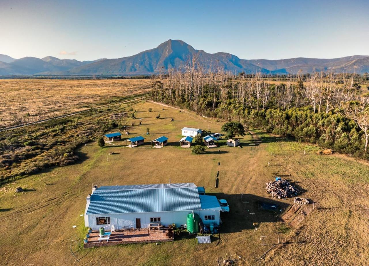 Cadeau Hiking And Accommodation Witelsbos Exterior photo